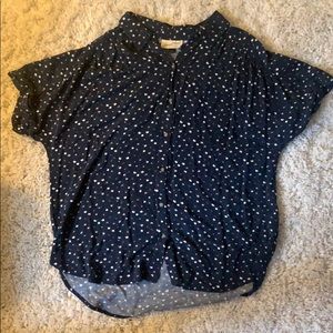 Short sleeve button up